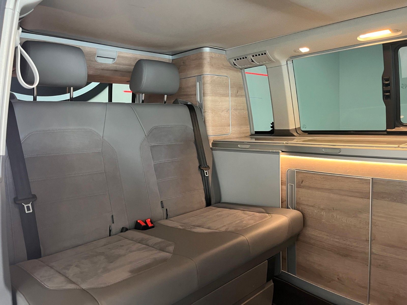 Fahrzeugabbildung Volkswagen T6.1 California 4Motion Ocean*Offroad*