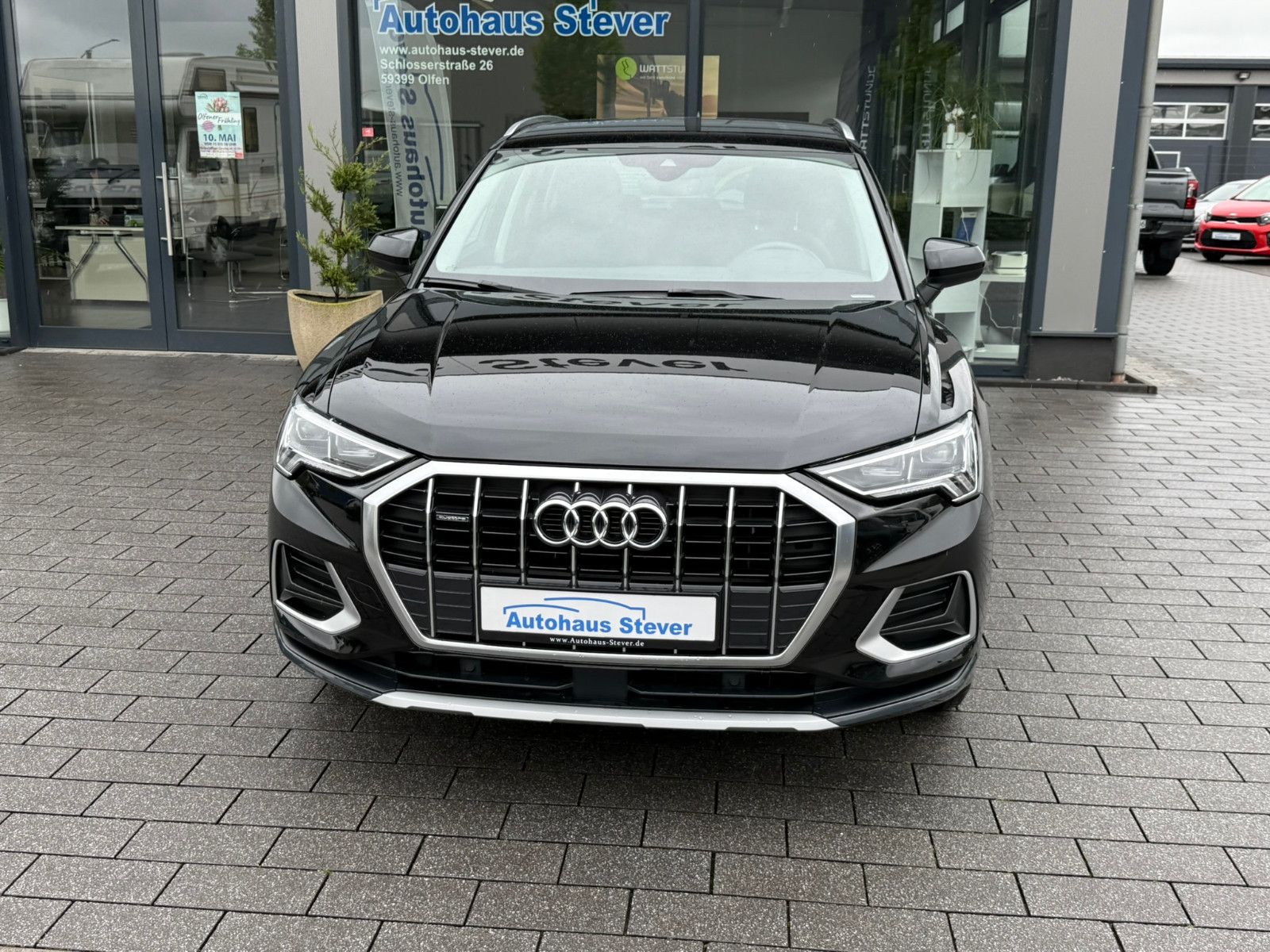 Fahrzeugabbildung Audi Q3 40 TFSI quattro advanced