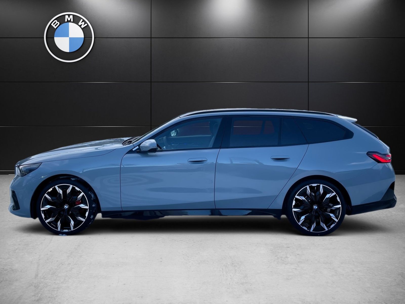BMW i5 xDrive40 Tou Top ausgestattet -32% Nachlass foto 6