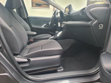 Toyota Yaris - 8