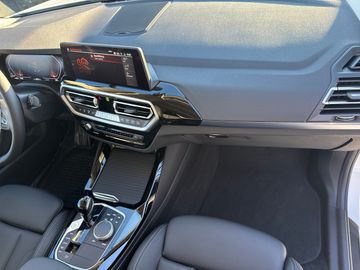 BMW X3 xDrive20d HiFi DAB LED WLAN Parkassistent