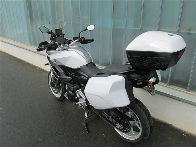 BMW F 900 XR Tiefer + 2 Pakete +Koffer + Top