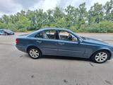 Mercedes-Benz 320 - blaue Mercedes-Benz 320