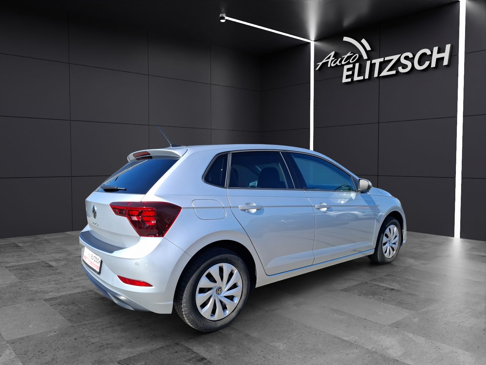 Fahrzeugabbildung Volkswagen Polo 1.0 Life LED AID APP GRA PDC SHZ