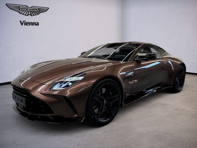 Aston Martin NG Coupe MY25 | Magneto Bronze | B&W