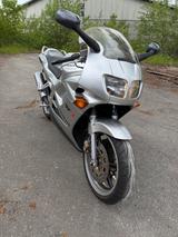 Honda VFR 750F - HONDA VF750F