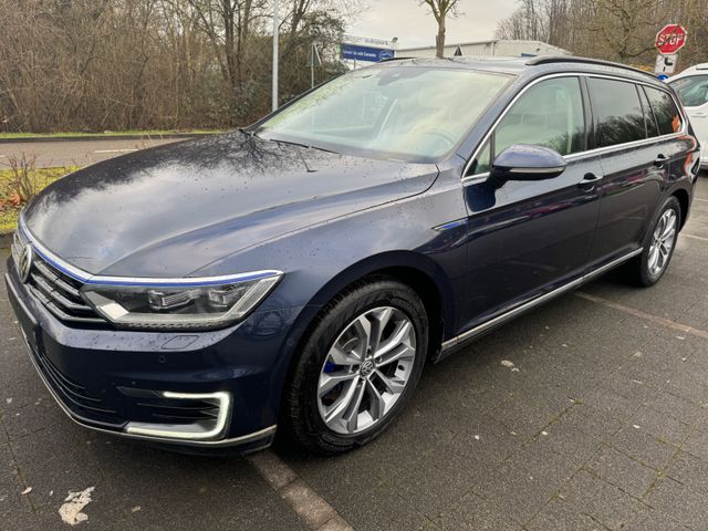 Volkswagen Passat Variant GTE Navi+Panorama+LED+Leder