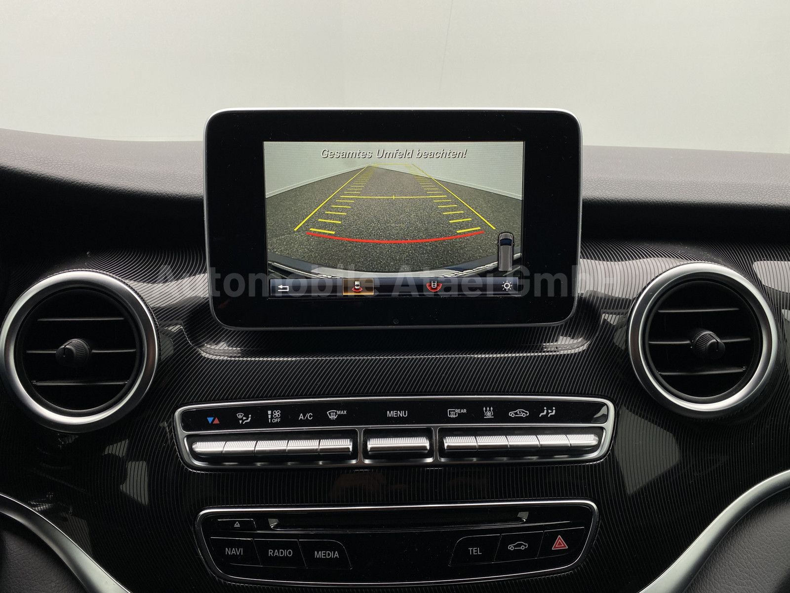 Fahrzeugabbildung Mercedes-Benz V 220 d lang Edition Sport-Paket KAMERA 4459
