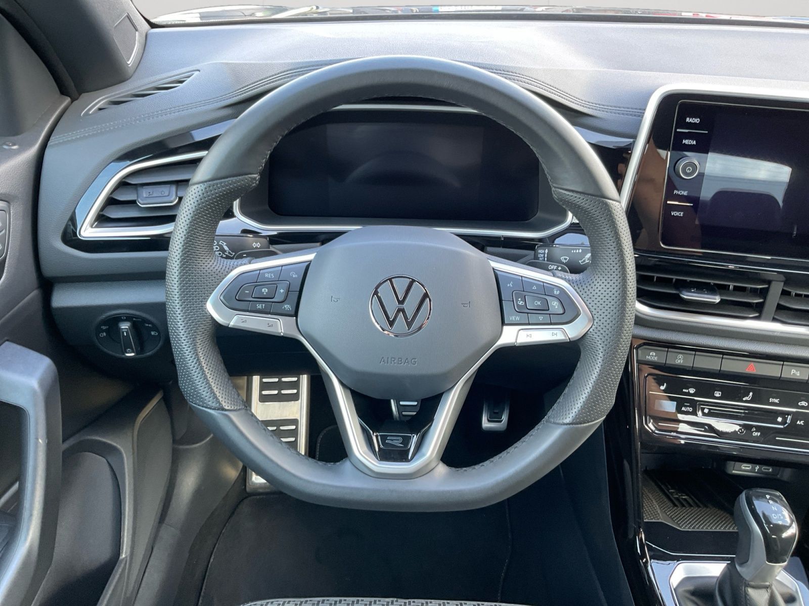 Volkswagen T-Roc - Bild 12