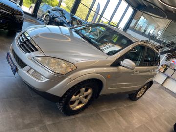 Ssangyong Kyron  Xdi 4x4 *KLIMAAUTOMATIK*LEDER*TÜV-102025