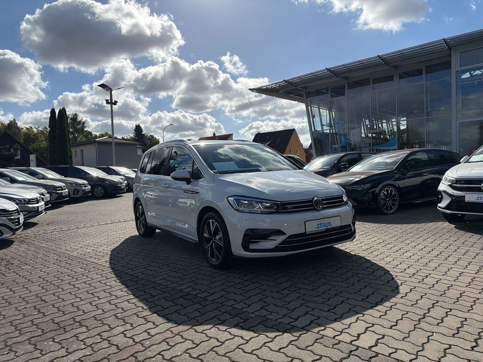 Touran R-line TSi DSG 7S PANO Navi LED