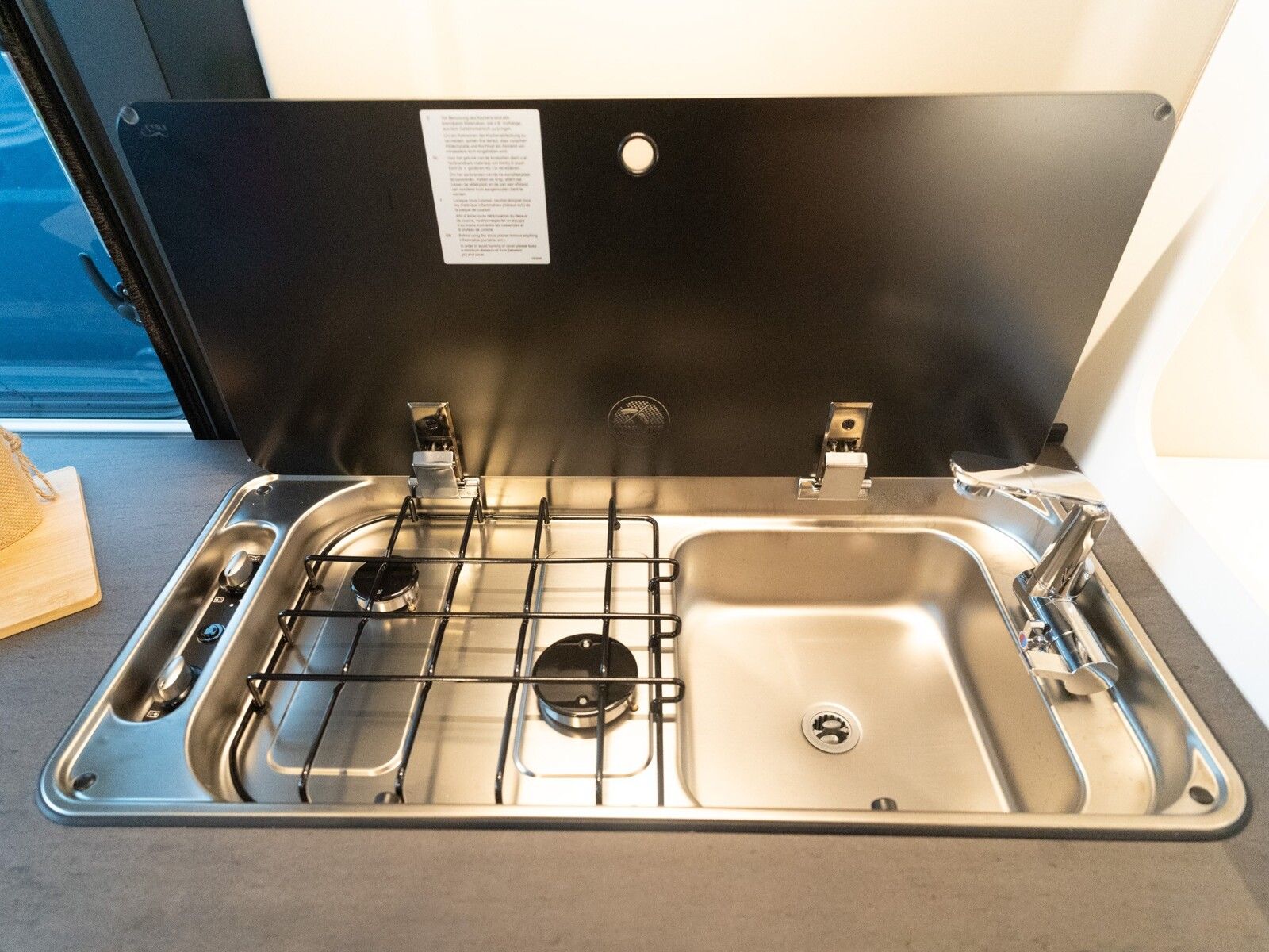 Fahrzeugabbildung Sunlight Cliff X 600 RT Modell 2026 / Schwenkbad / Pano