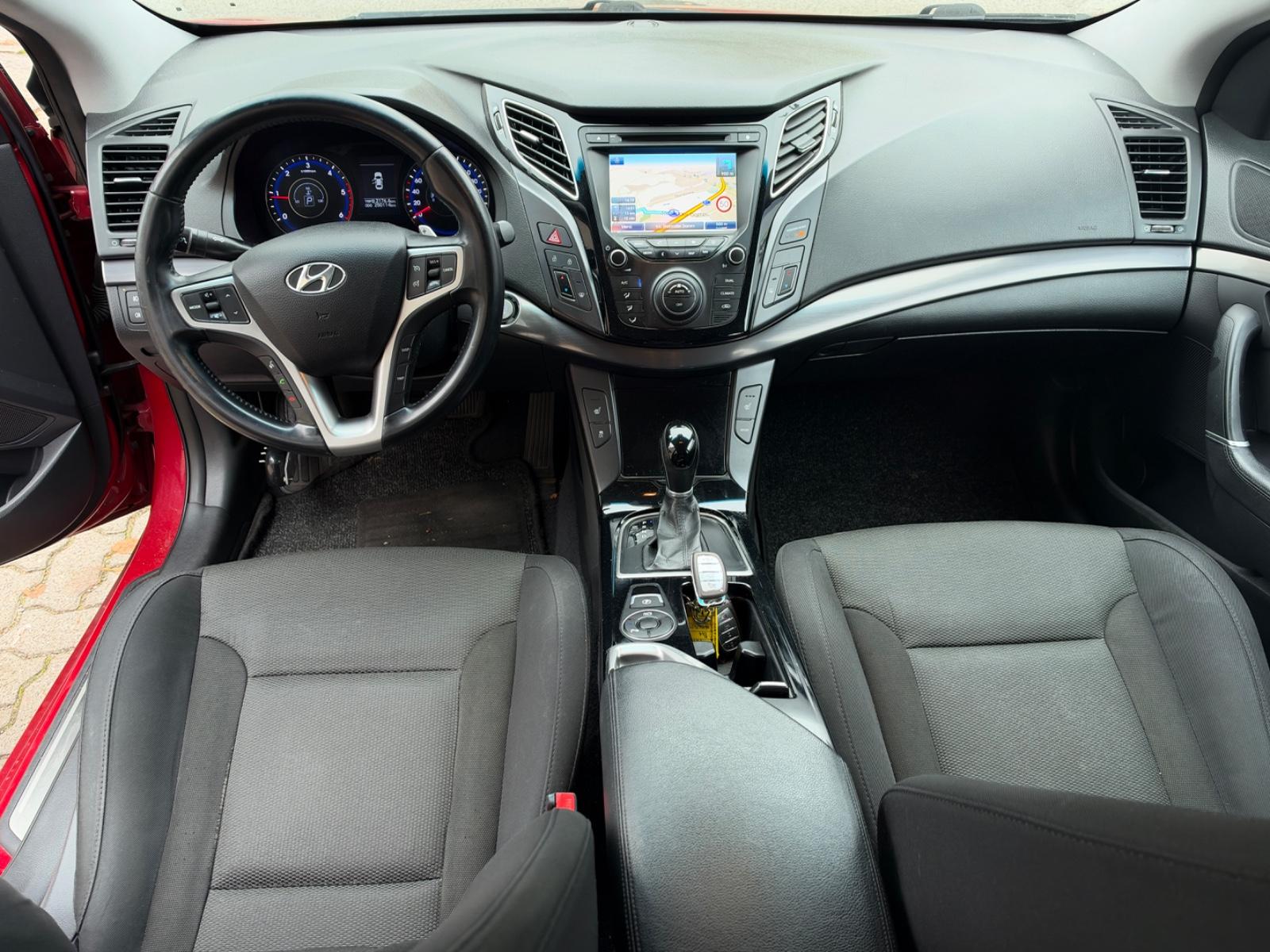 Hyundai i40 2013 — photo 12