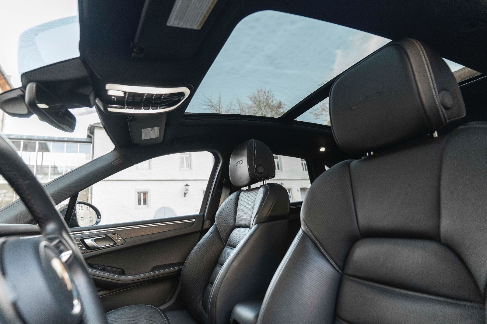 Fahrzeugabbildung Porsche Macan GTS PDLS+ KAM SPORT CHRONO LED PANO LUFT