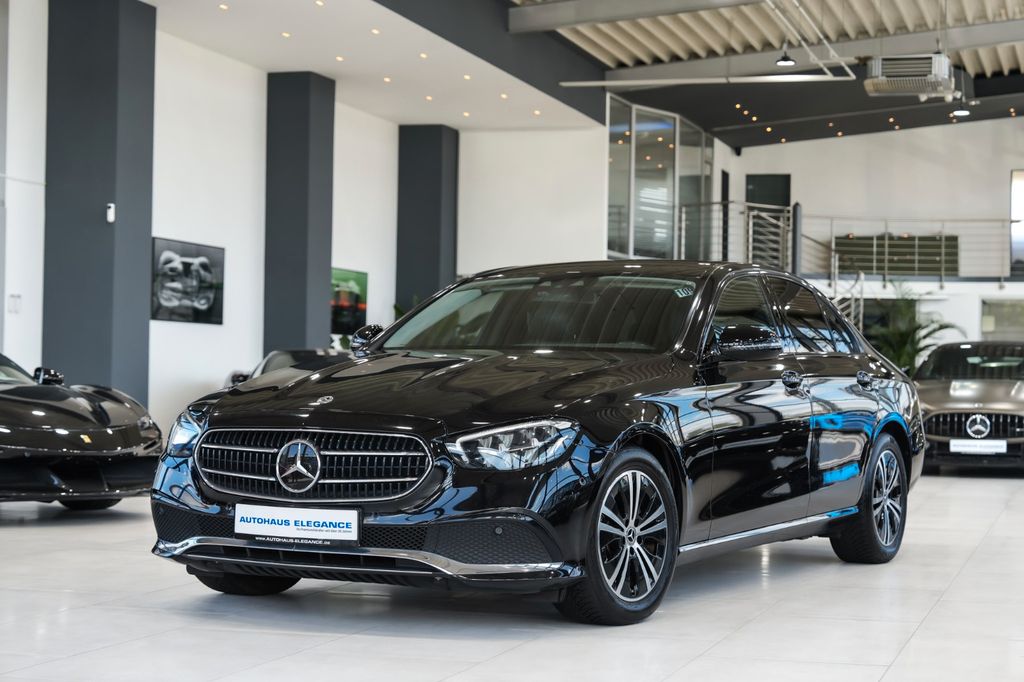 Image of Mercedes-Benz E 220