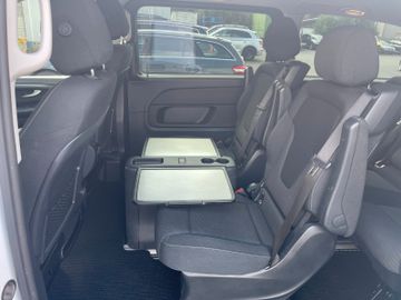 Mercedes V 250 - 12