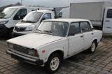 Lada Andere 2105 - Lada Limousine 2105 mit Benzin-Antrieb