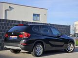 BMW X1 sDrive 16d BUSINESS BI-XEN NAVI SHZ PDC MULTI - BMW X1: Schwarz