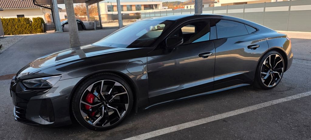 Image of Audi RS e-tron GT