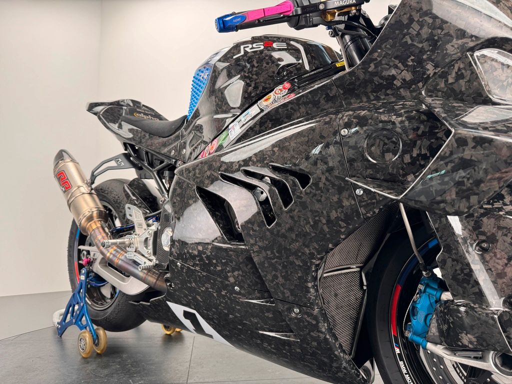 Fahrzeugabbildung BMW M 1000 RR *DAVID DATZER *IRRC CHAMPION BIKE