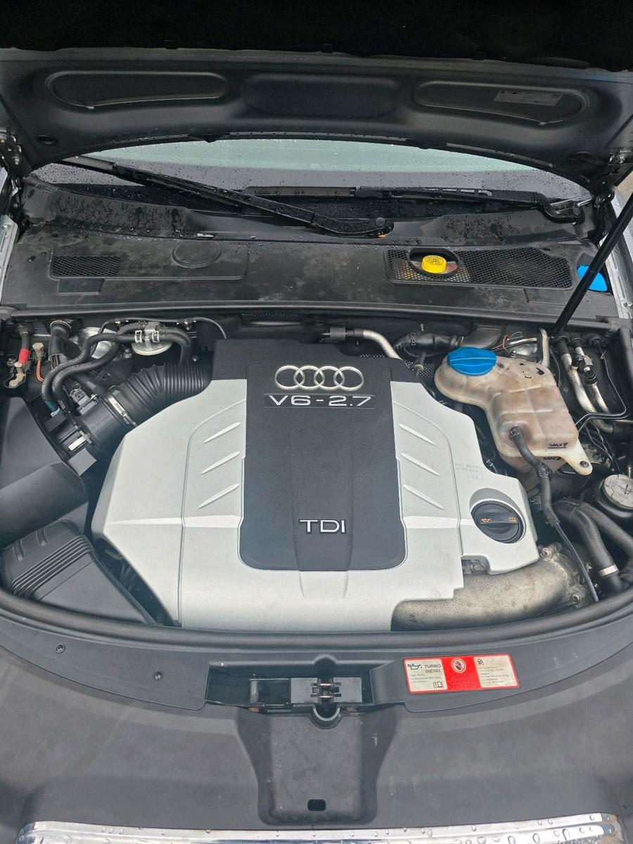 Audi Quattro 2010 — photo 6