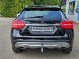 Mercedes-Benz GLA 200 CDI Automatik Panoramaglasdach Navi AHK - Mercedes-Benz GLA 200 aus 2015