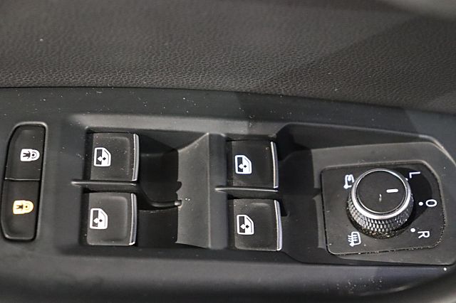 Touareg 3.0 TDI Elegance 4M LEDER AHK KAMERA SIT
