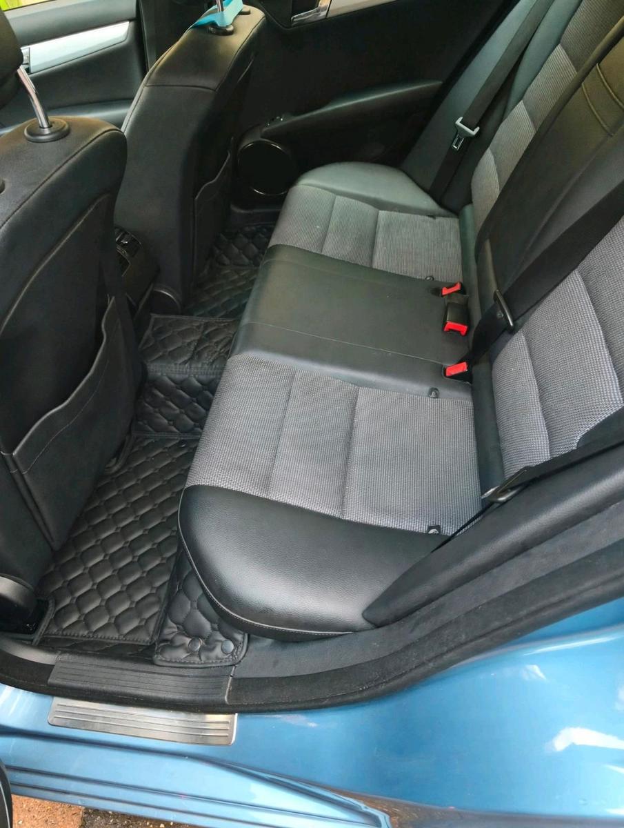 Mercedes-Benz C250 2009 — photo 12