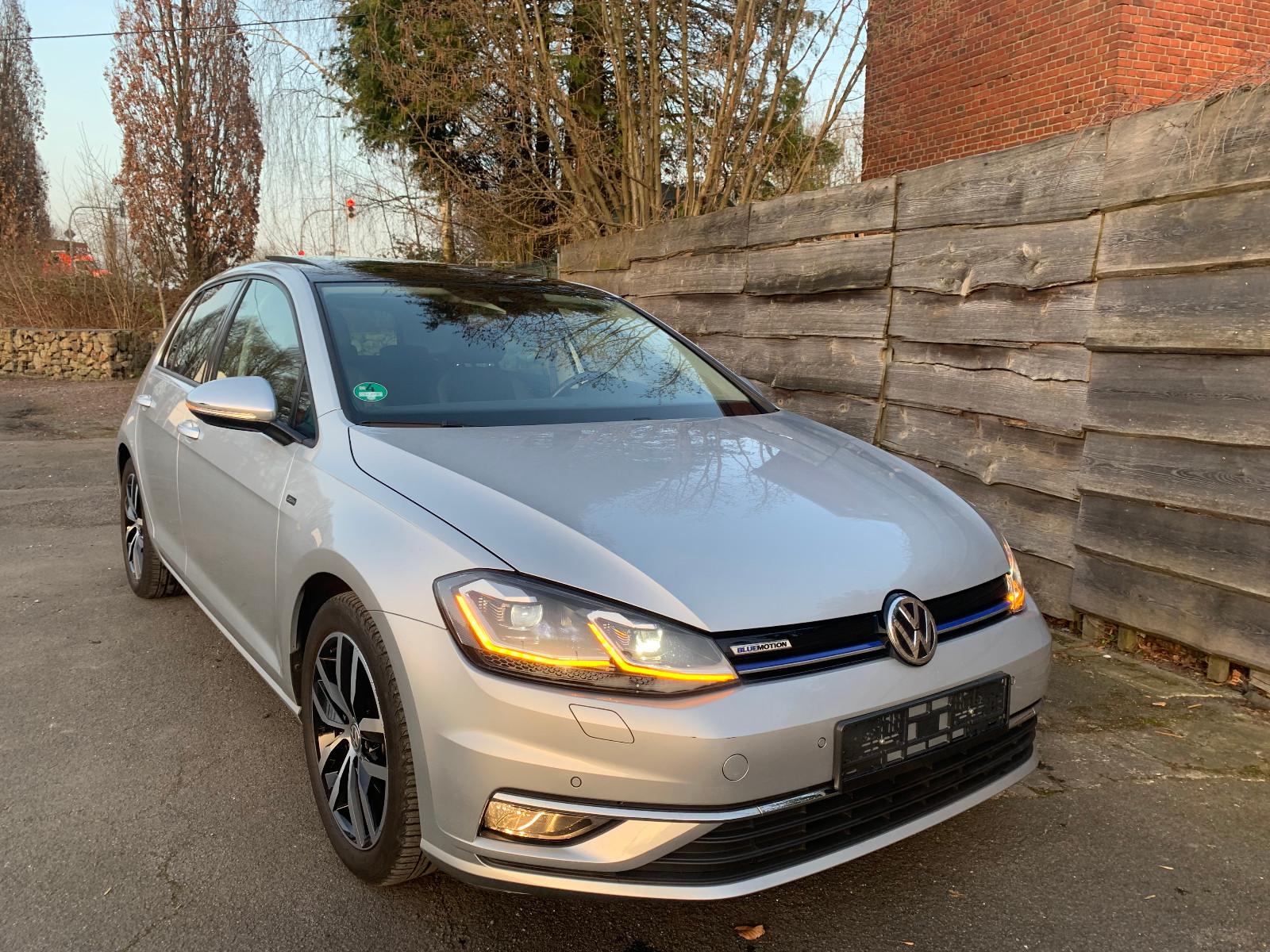 Volkswagen Golf VII 1.5 Join Autom. Navi Pano Xenon PDC LED