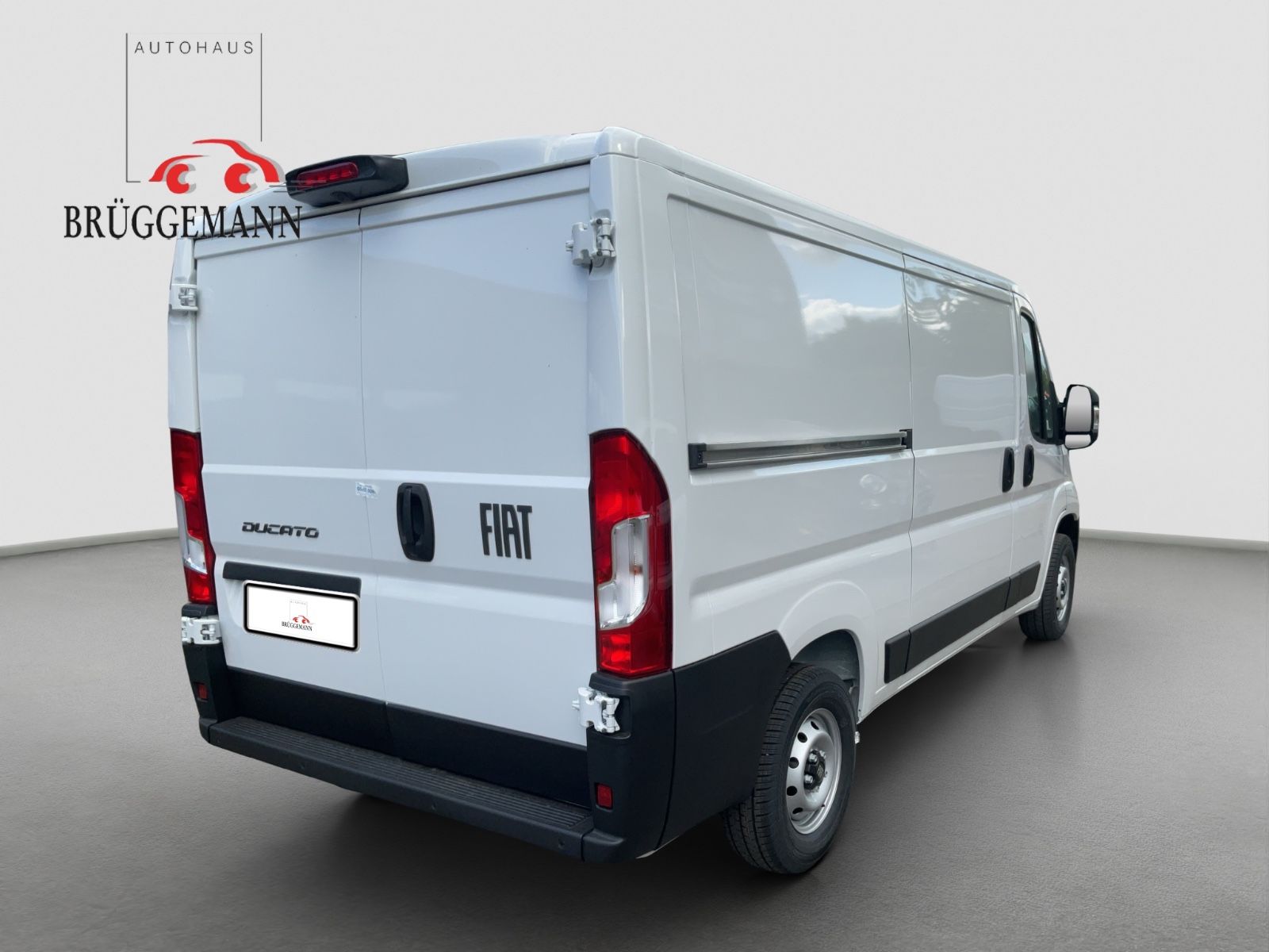 Fahrzeugabbildung Fiat Ducato L2H1 120 MJ Komfortsitz Kamera Klima