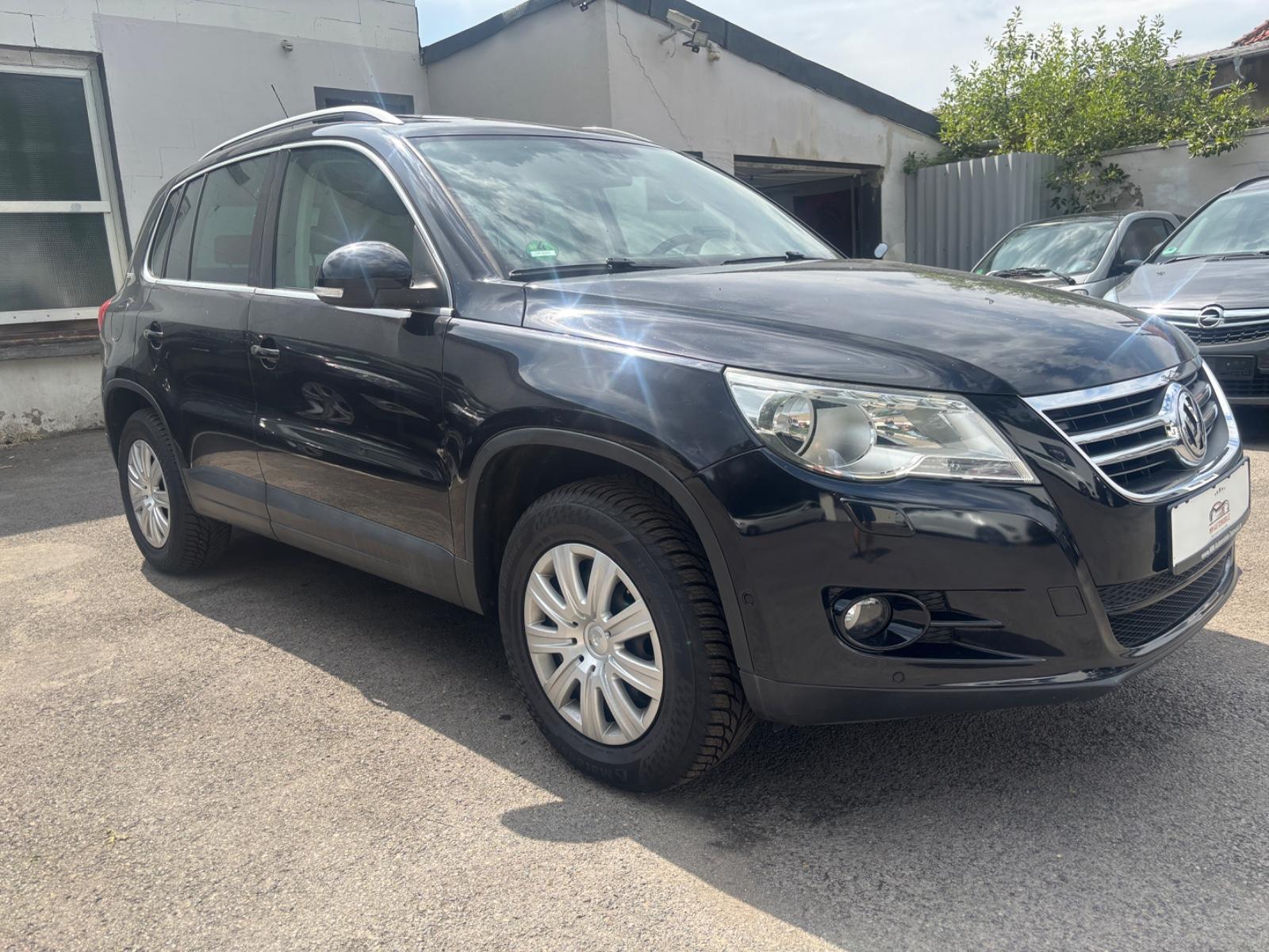 Volkswagen Tiguan Team 4Motion/AUTOMATIK/AHG/PANO/PARK AST