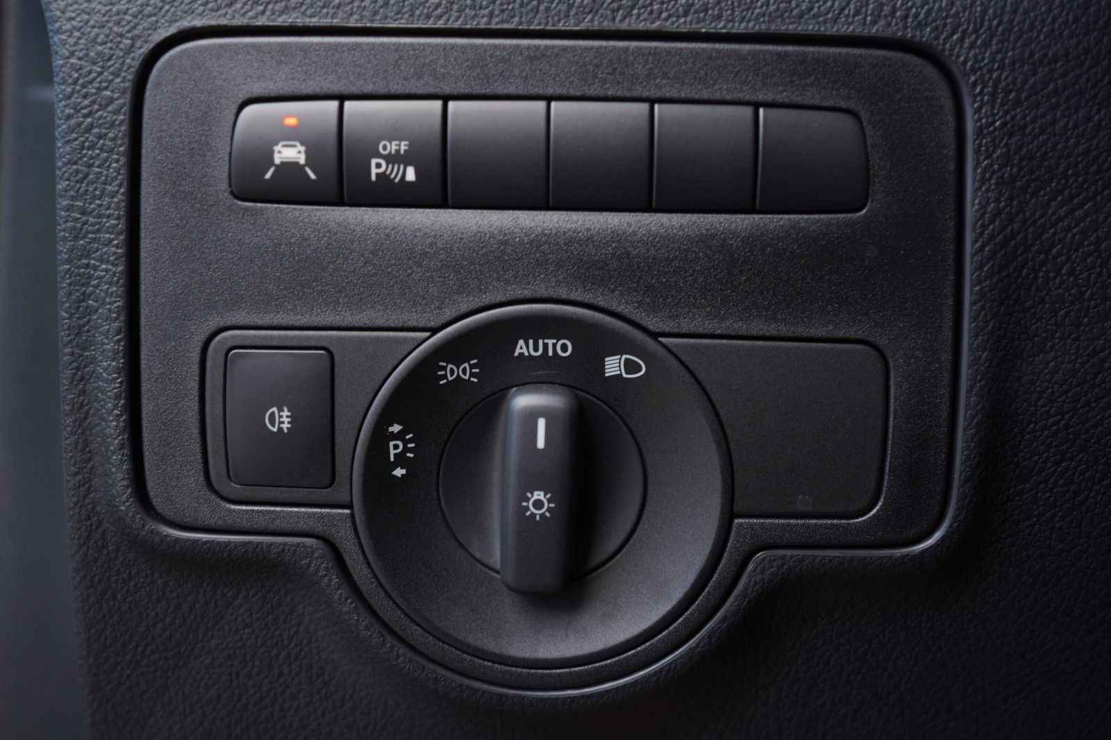 Fahrzeugabbildung Mercedes-Benz Vito Tourer 114CDI Pro lang*AHK*NAVI*SHZ*Standh*