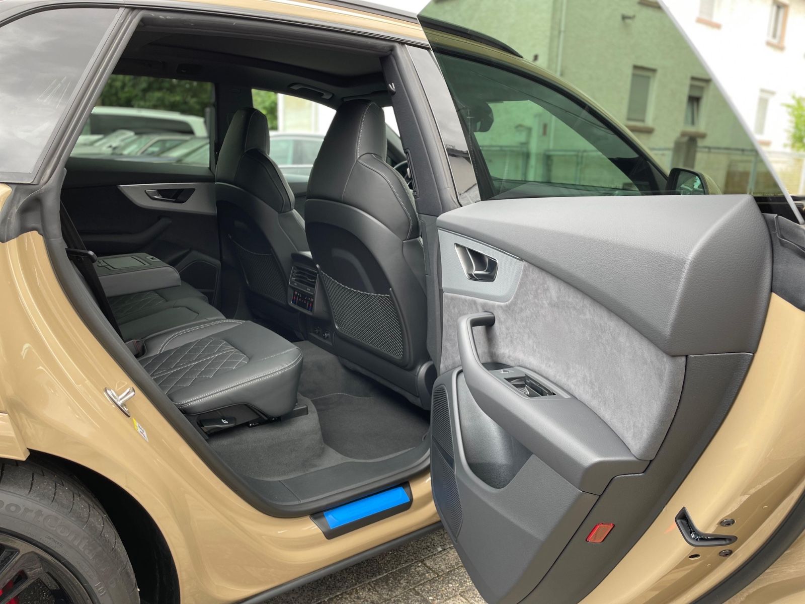 Fahrzeugabbildung Audi Q8 50 TDI Facelift |SLine|HUD|Softclose|23"|B&O|