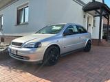 Opel Astra G Silver Edition 1,8 16V alcant... - Opel Antara Edition mit Benzin-Antrieb
