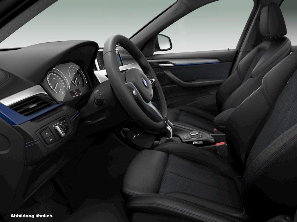 BMW X1 sDrive18i M-SPORT+PANO+RFK+NAVI+LED+PDC+SHZ