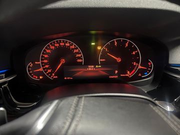BMW 520 - 8