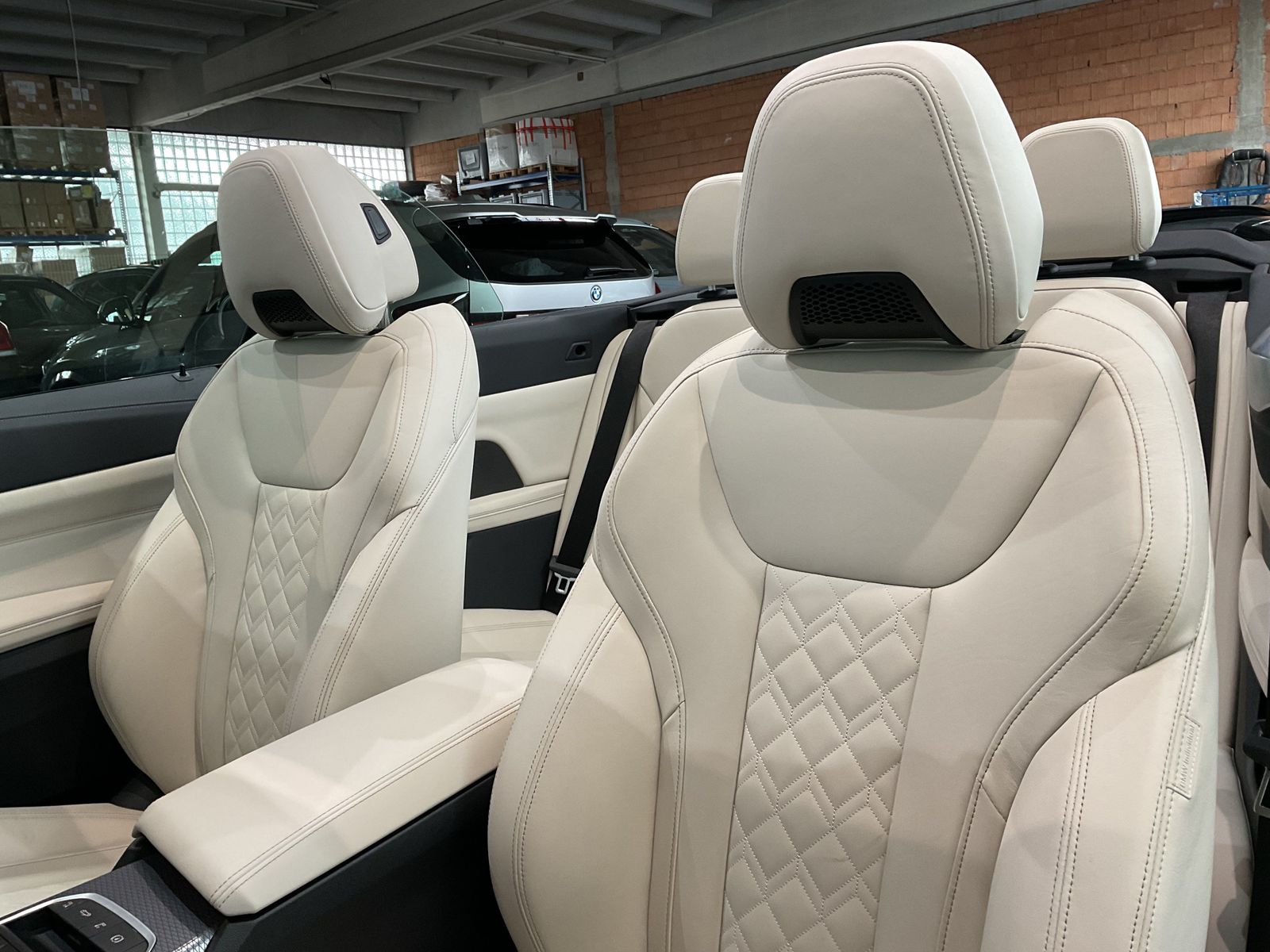 Fahrzeugabbildung BMW M440i xDrive HK HiFi Adap. LED Adap. M Fahrwerk