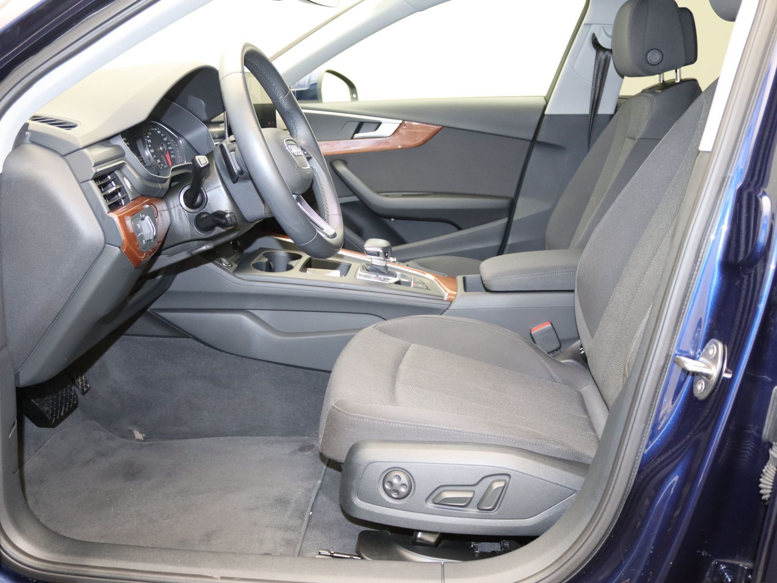 Audi A4 - Bild 14