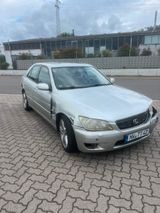 Lexus IS 200 Basis - Lexus IS 200: Limousine