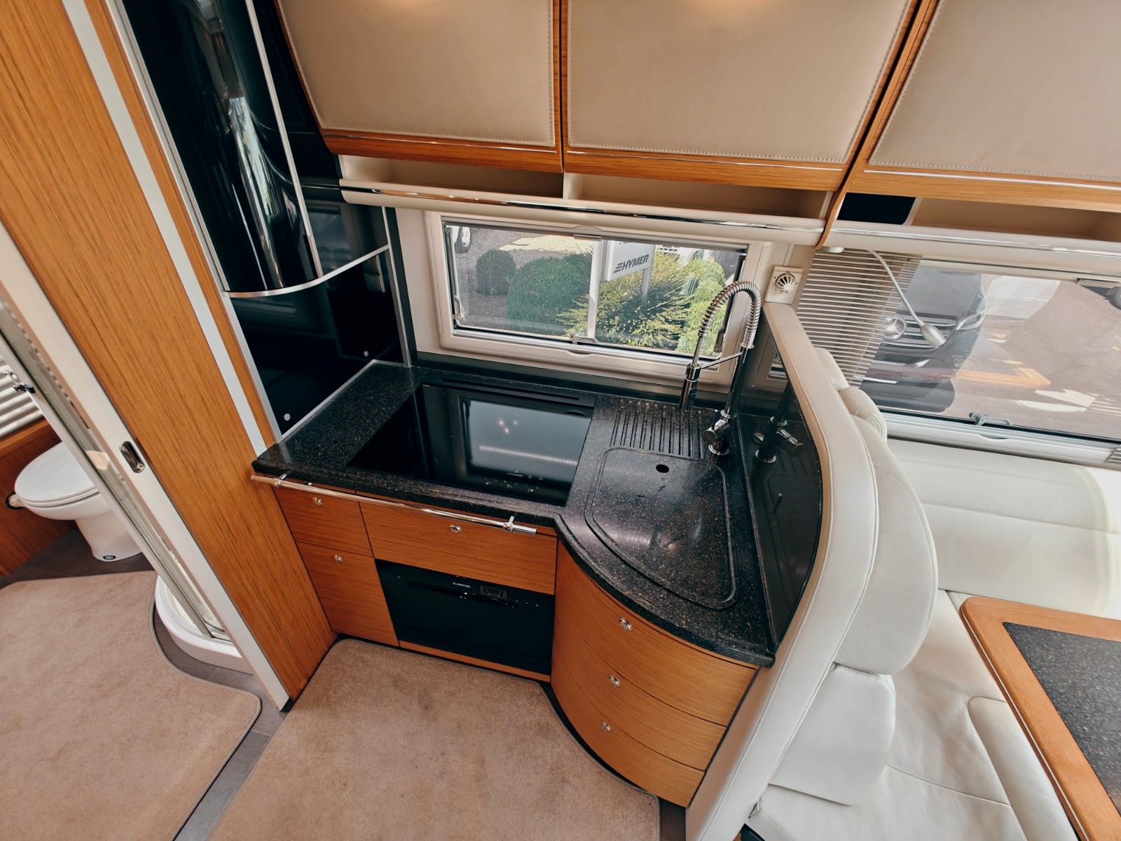 Fahrzeugabbildung Concorde CHARISMA III 900 M - EUROCARGO - VIELE EXTRAS!