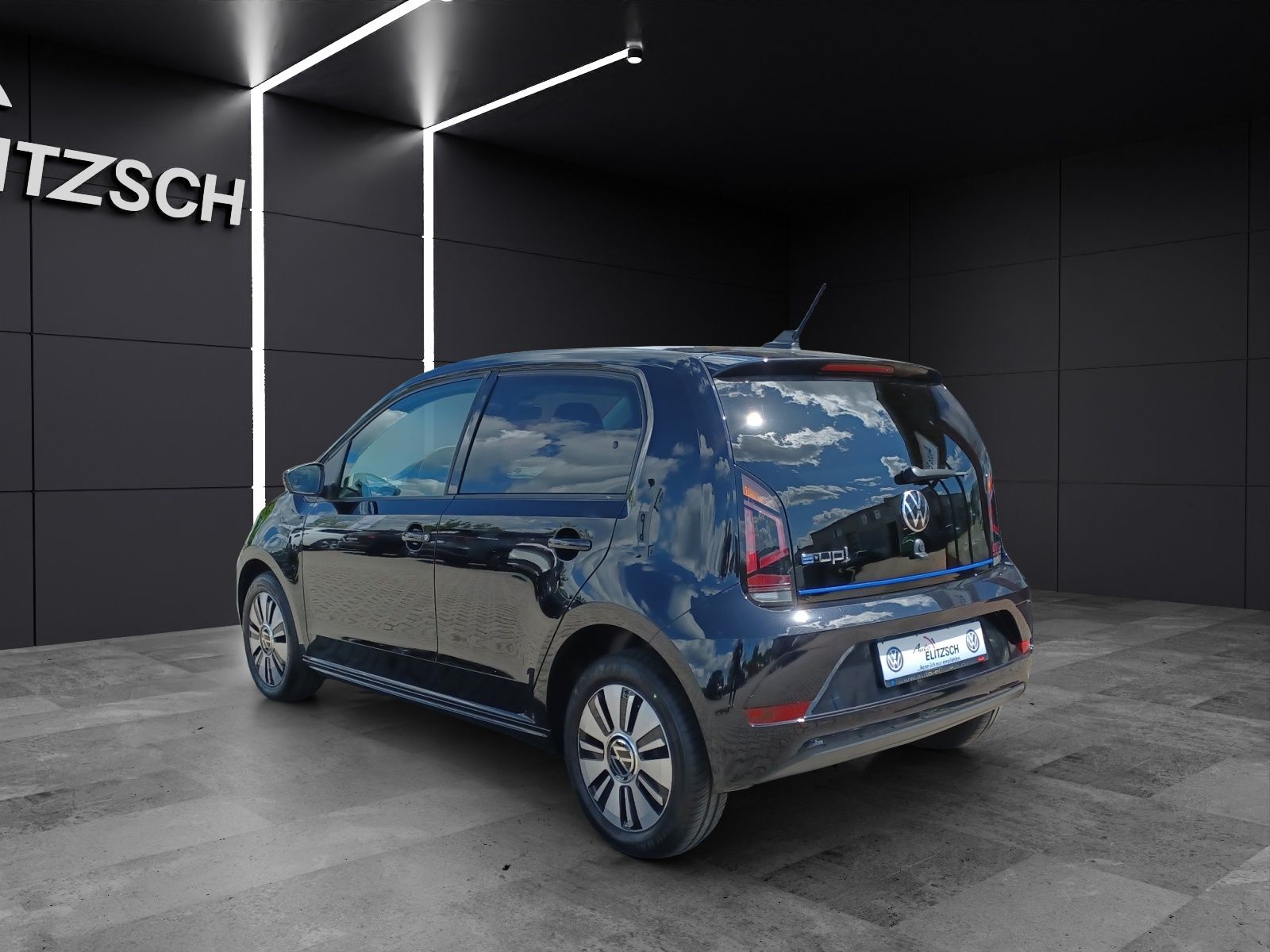 Fahrzeugabbildung Volkswagen e-up! Style-Plus Climatronic DAB SH LM