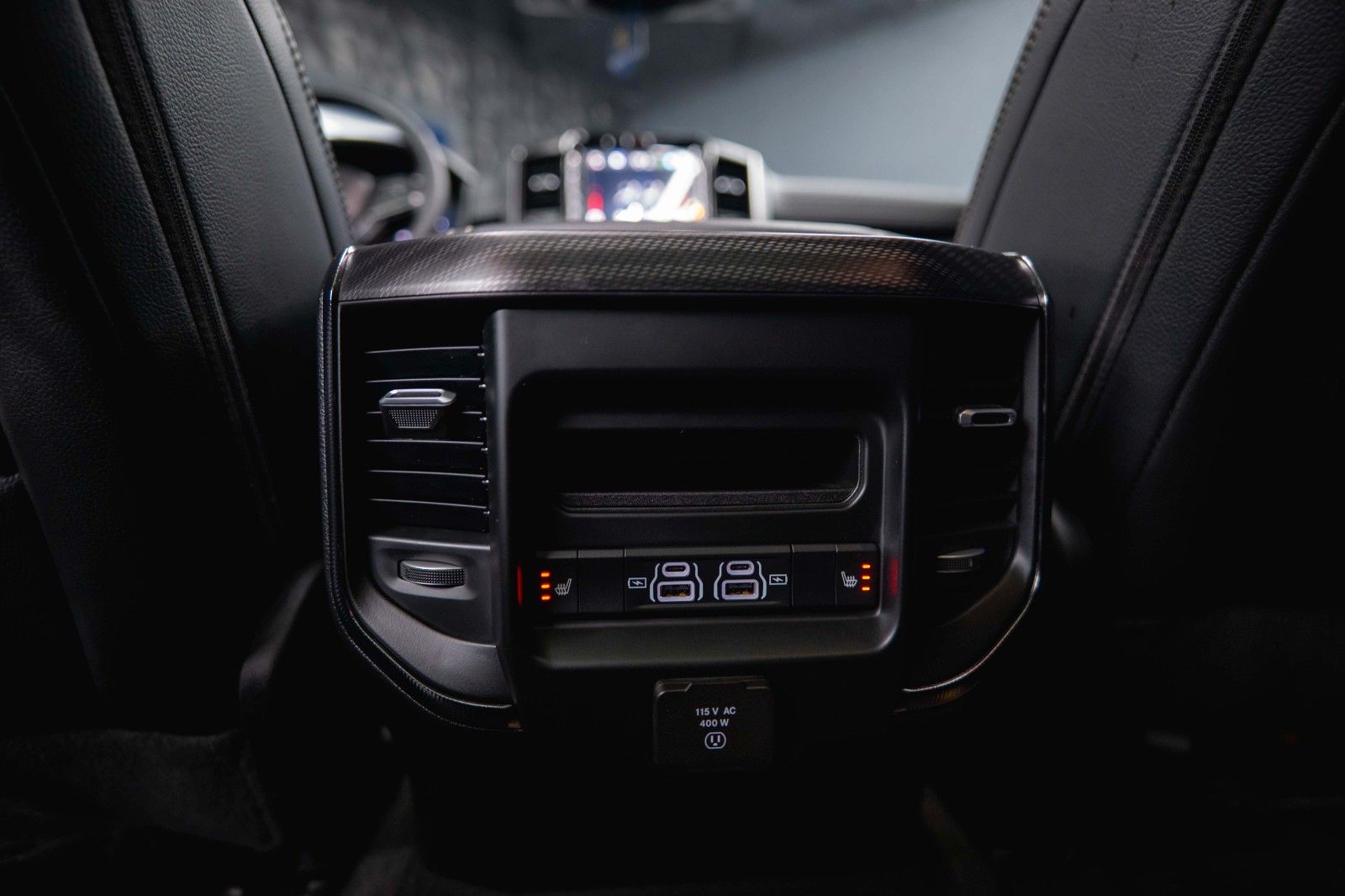 Fahrzeugabbildung Dodge RAM 5.7 V8 HEMI 4x4 Sport Night *Pano*22 Zoll*