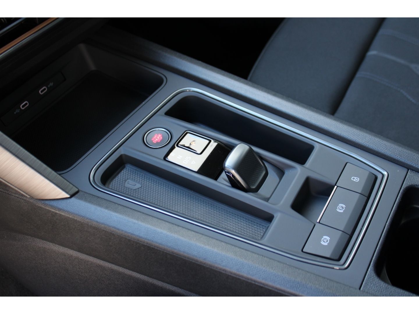 Fahrzeugabbildung CUPRA Formentor 1,5 TSi DSG ACC LED TWA  RFK Full Link