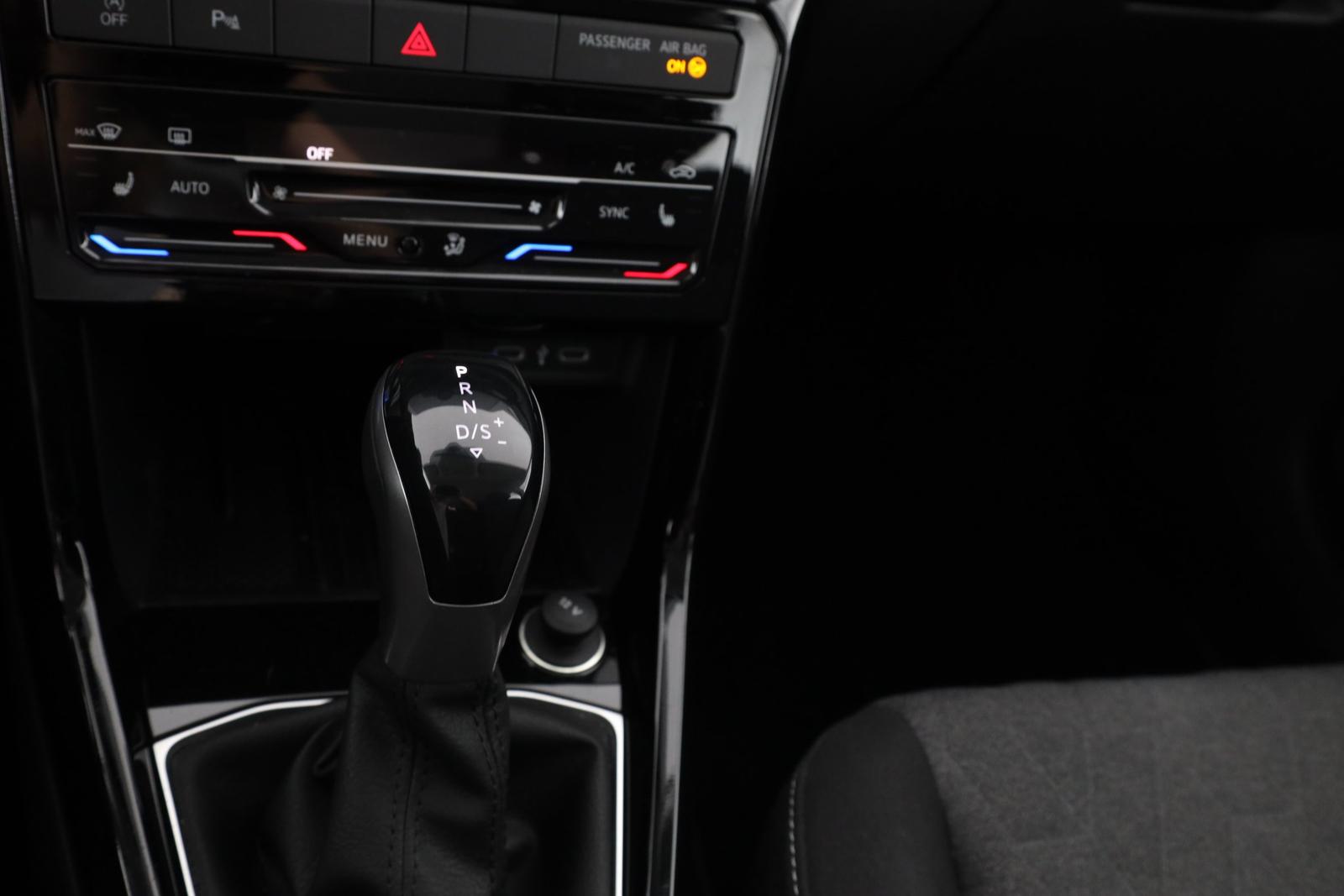 Volkswagen T-Cross 1.0 TSI DSG Life ACC NAVI LED, миниатюра 16