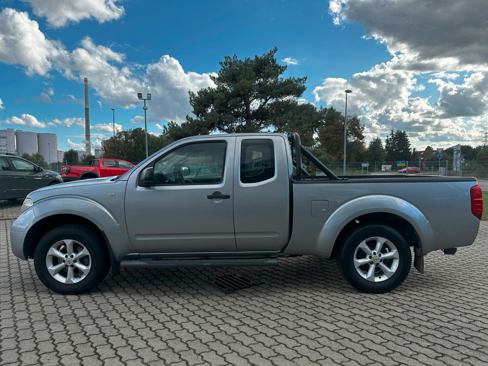 Fahrzeugabbildung Nissan Navara Pickup King Cab LE 4X4 AHK