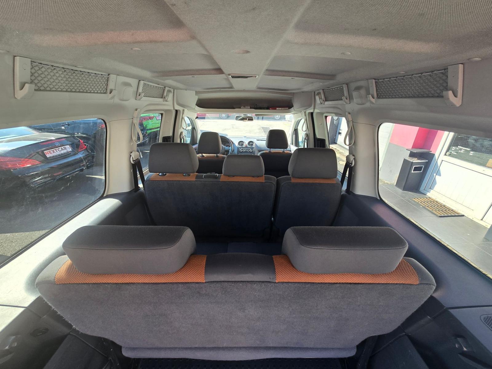 Volkswagen Caddy Maxi 1.2 TSI BMT JAKO-O Edition/7Sitzer/Na
