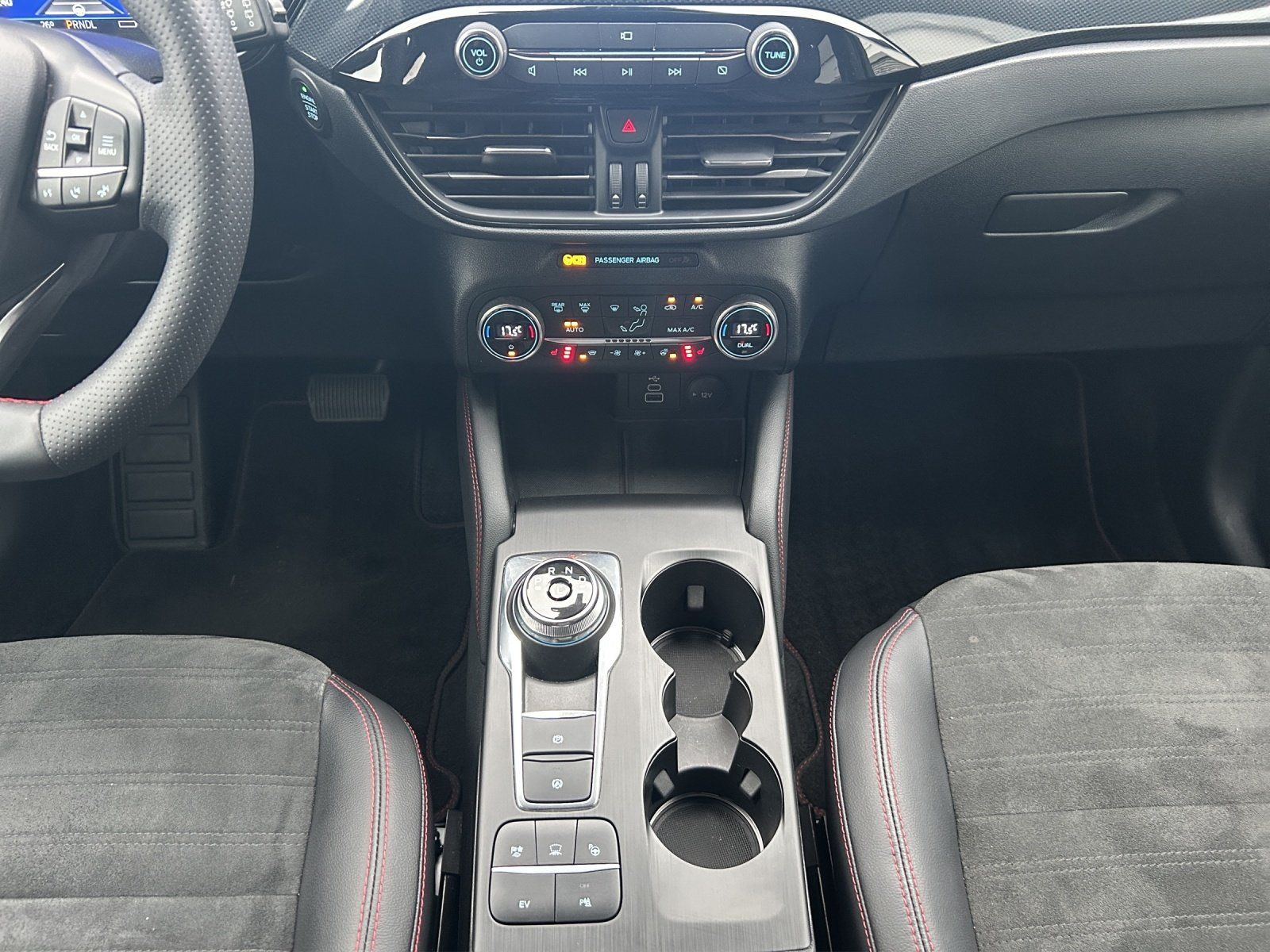 Fahrzeugabbildung Ford Kuga 2.5 ST-Line X Aut./LED/ACC/NAVI/KAMERA/B&O/