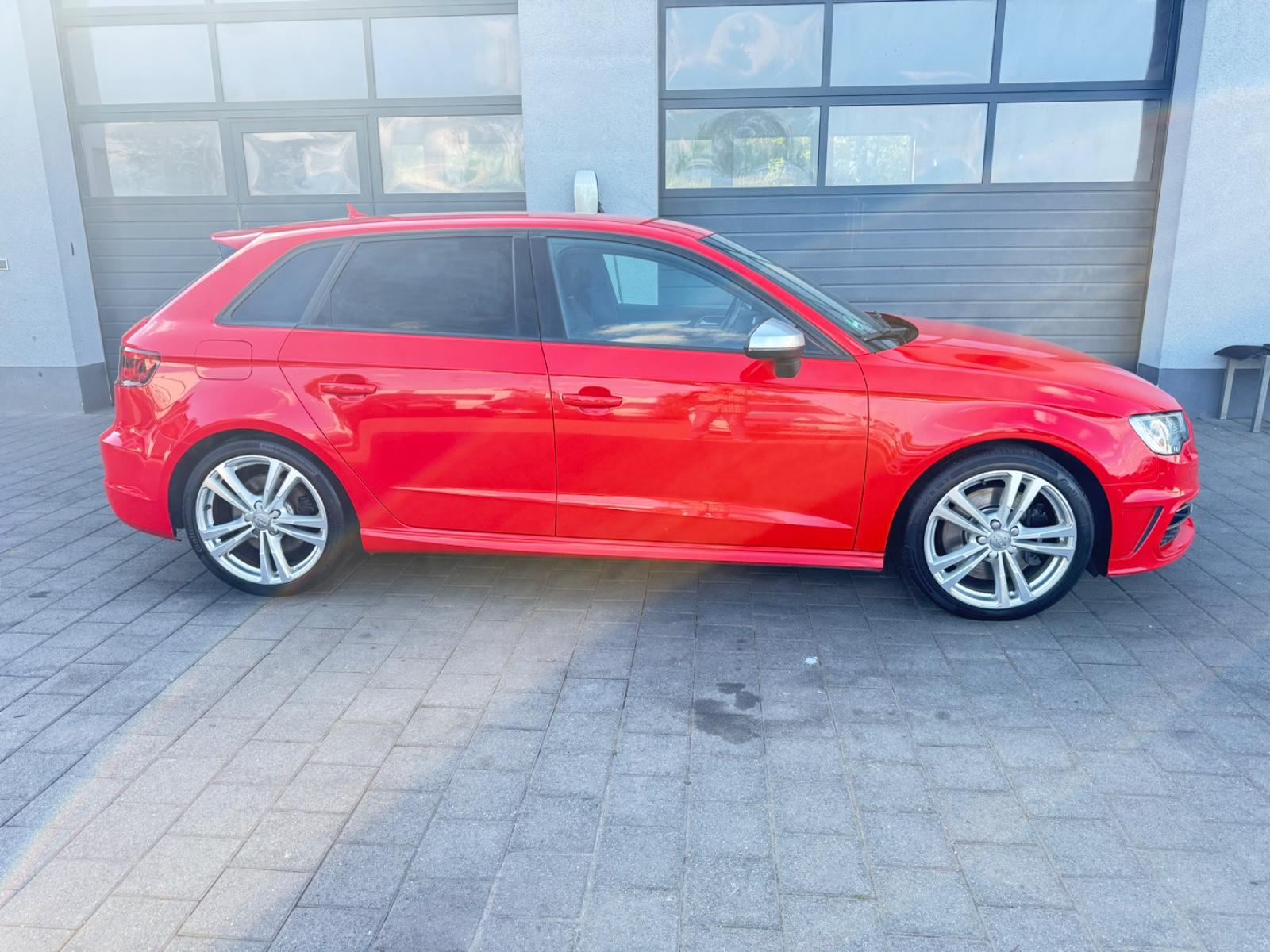 Audi S3 2.0TFSI quattro Unfallfrei -wie neu Sportback