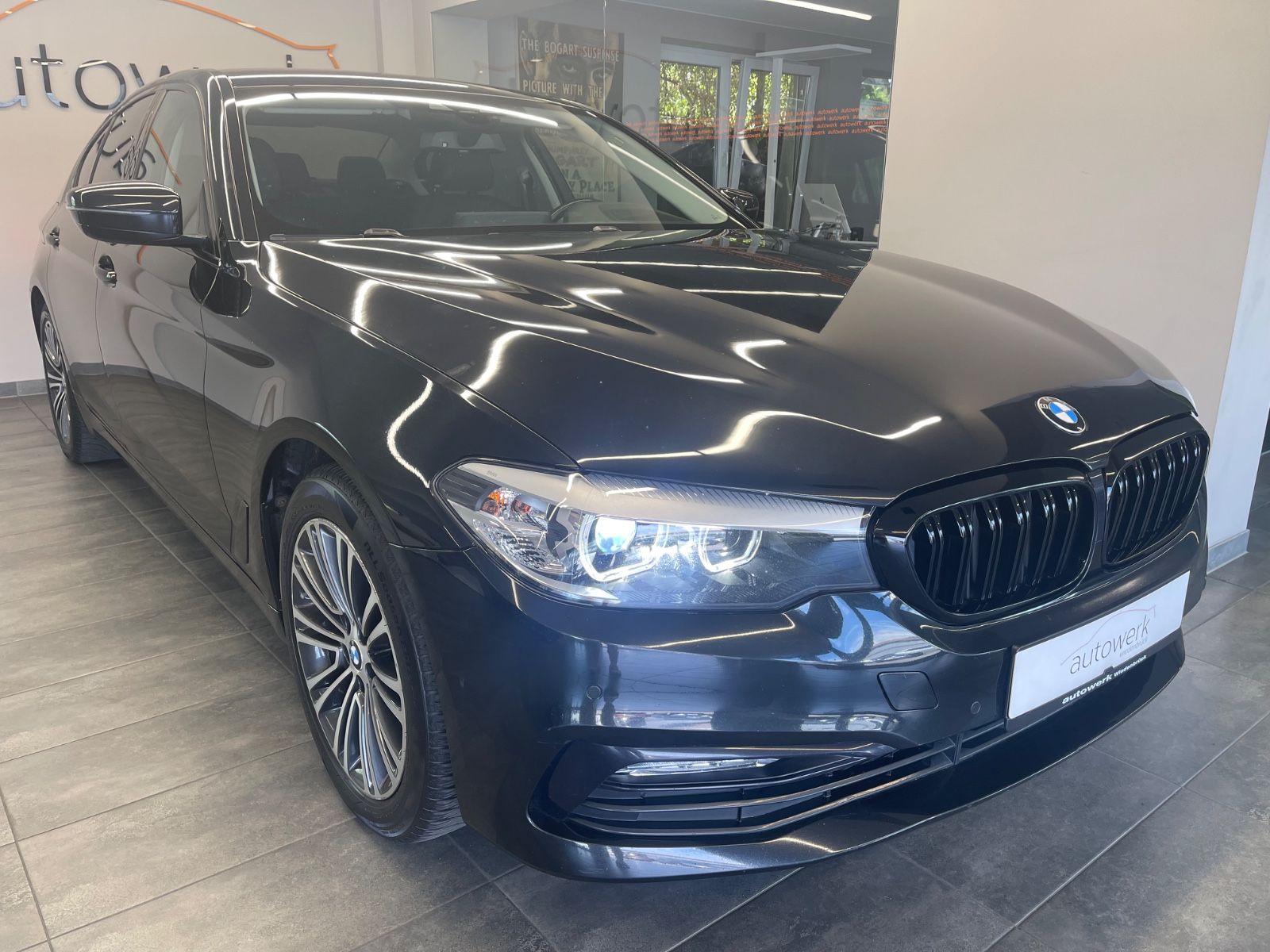 BMW 540 d Lim. xDrive Sport Line*AUT./LED/HeadUp/CAM