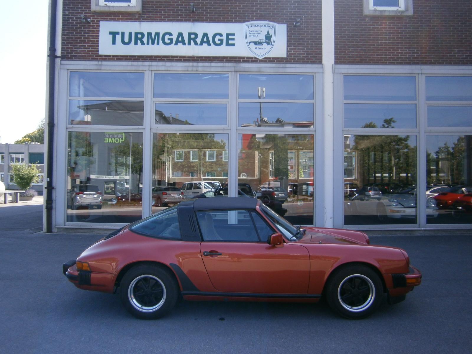 Porsche 911 3.2 Carrera Targa
